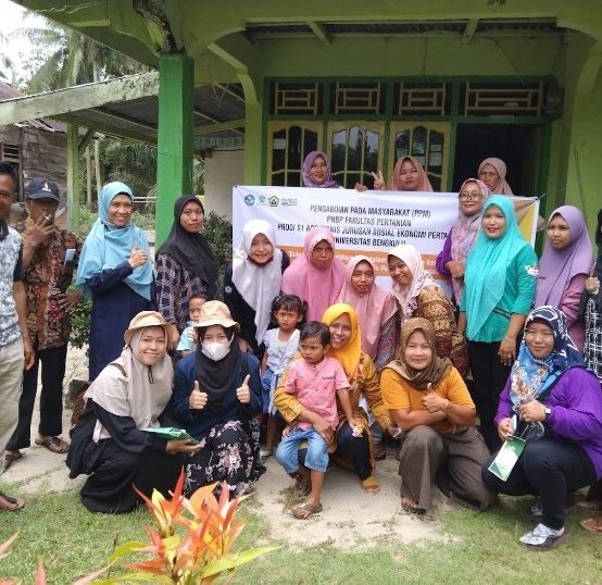 Buledamber” Business Initiation to Kelompok Wanita Tani (Women Farmers Group) in Sukasari Village, Air Periukan District, Seluma Regency