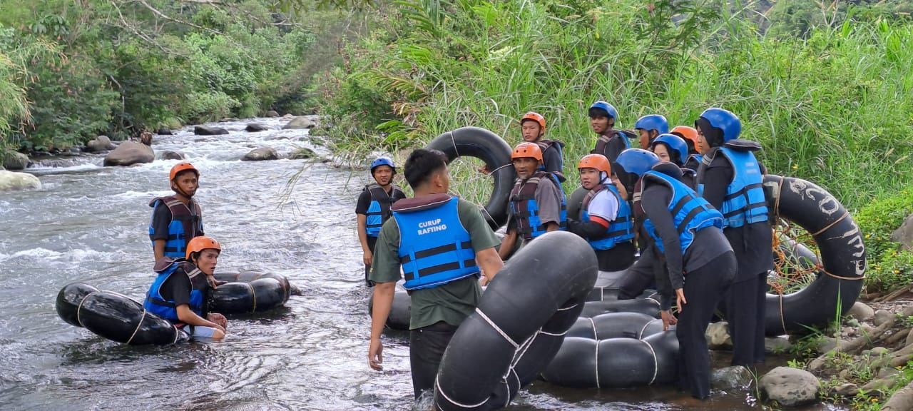 COMMUNITY SERVICE IN ULU MUSI TROKON: DEVELOPMENT OF ULU MUSI TROKON ECOTOURISM BASED ON SOCIALPRENEURSHIP