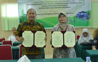 SIGNING OF RESEARCH COOPERATION AGREEMENT BETWEEN THE CENTER FOR BEHAVIORAL AND CIRCULAR ECONOMICS RESEARCH, THE GOVERNANCE, ECONOMIC AND PUBLIC WELFARE RESEARCH ORGANIZATION OF THE NATIONAL RESEARCH AND INNOVATION AGENCY (BRIN) WITH THE FACULTY OF AGRICULTURE, UNIVERSITY OF BENGKULU