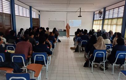 TEACHING PRACTITIONERCOURSE OF AGRICULTURAL AND RURAL DEVELOPMENT By: Mrs. Loura Titut Tejawahyuni SH, MH
