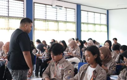 TEACHING PRACTITIONER ENGLISH COURSE BY : ADI IDHAM SIREGAR