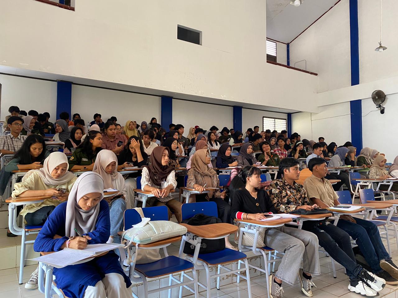 TEACHING PRACTICE COURSE OF AGRICULTURAL AND RURAL DEVELOPMENT By : Mrs. Gustiya , MH