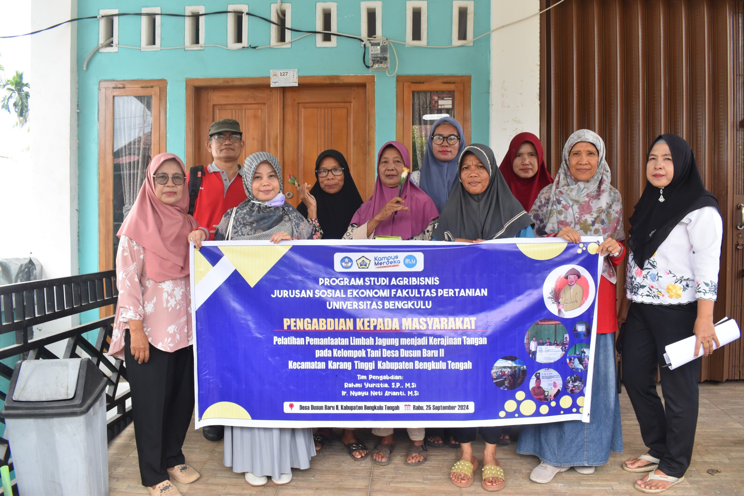 Training Utilization Waste Corn For Handicraft Improvement​ Income of Women Farmers Group in Central Bengkulu
