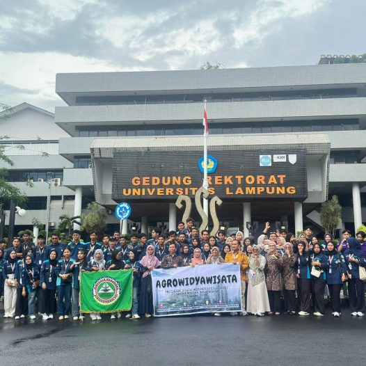 Agroecotechnology Students of University of Bengkulu Conduct Scientific Visit to University of Lampung