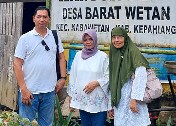 Pelatihan Pembuatan Telur Asin Sebagai Upaya Peningkatan Pendapatan  Ibu-Ibu PKK Di Desa Barat Wetan Kecamatan Kabawetan  Kabupaten Kepahiang Oleh Dosen Program Studi Peternakan  Universitas Bengkulu.