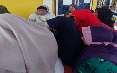 Dosen Program Studi Peternakan mengadakan kegiatan pengabdian masyarakat dengan Topik yang diangkat pada aktifitas sosial ini adalah Pemanfaatan Daun Kelor Sebagai Suplemen Pakan Unggas