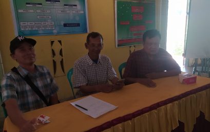 Dosen Prodi Peternakan Universitas Bengkulu Pengabdian kepada Masyarakat dengan tentang pengomposan Kotoran ternak di desa Giri Mulya, Kabupaten Bangkulu Utara.
