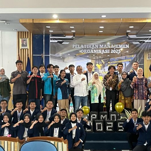 Mahasiswa Jurusan Peternakan Universitas Bengkulu sukses mengadakan Pelatihan Manajemen Organisasi (PMO) 2025 hari pertama