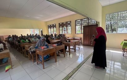 Dosen Peternakan UNIB Laksanakan Pengabdian Masyarakat Melalui Pelatihan Pembuatan Nugget Ayam untuk Pencegahan Stunting di Desa Giri Kencana