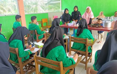 Socialization of Processing Animal Products into Nugget Products as a Support for Creativity and Entrepreneurship at Dangau Datuk Bengkulu Agribusiness Vocational School