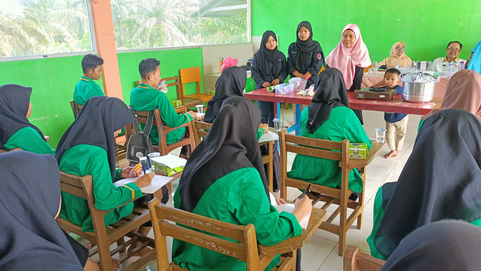 Socialization of Processing Animal Products into Nugget Products as a Support for Creativity and Entrepreneurship at Dangau Datuk Bengkulu Agribusiness Vocational School