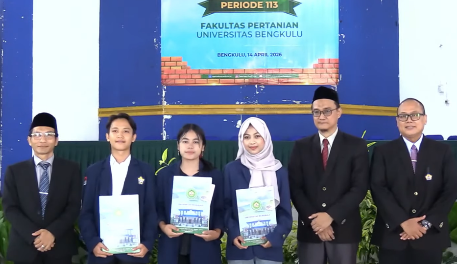 Screenshot-2026-04-14-at-11-34-26-9-LIVE-YUDISIUM-DAN-PELEPASAN-SARJANA-DAN-PASCASARJANA-FAKULTAS-PERTANIAN-UNIB-PERIODE-113-YouTube