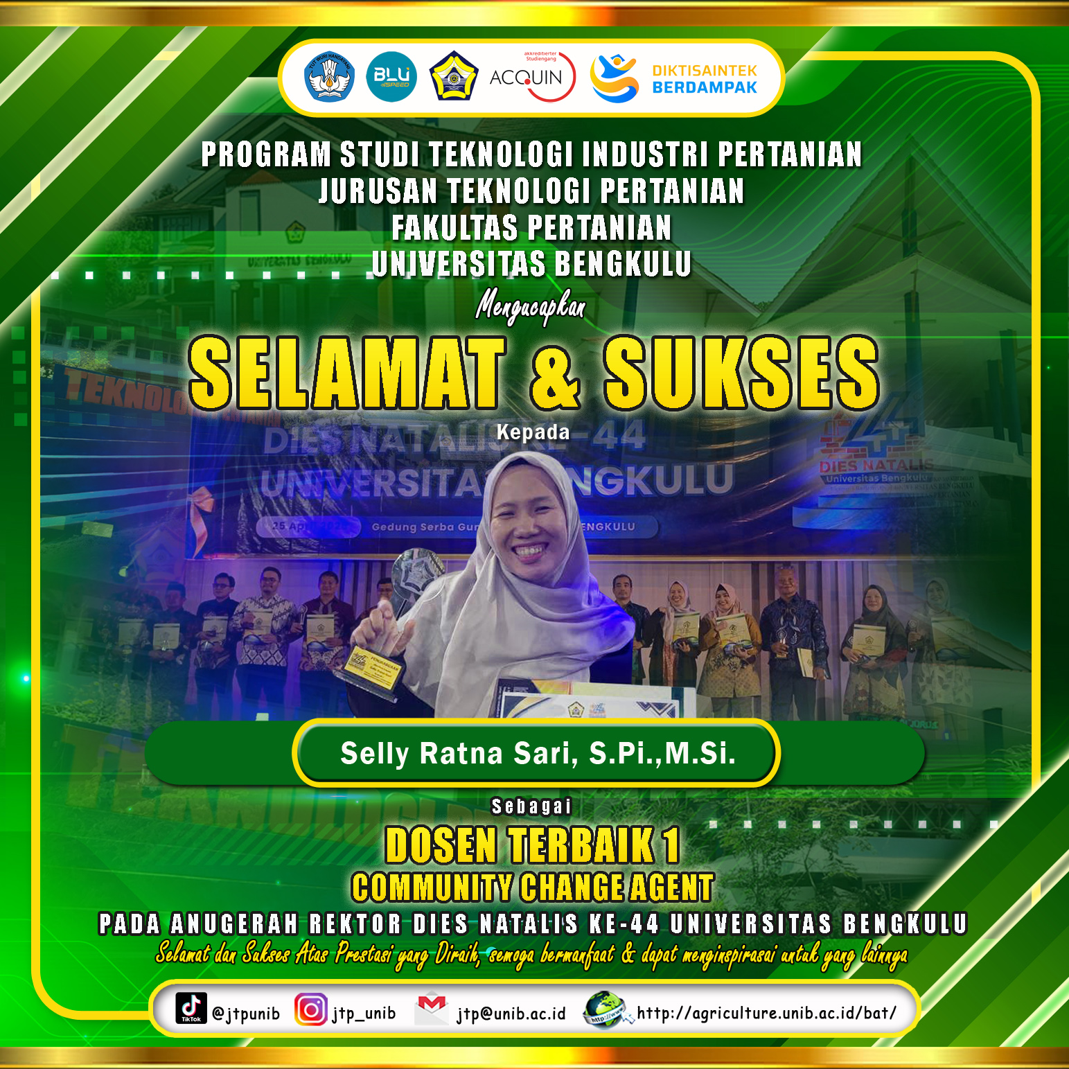 Selly Ratna Sari Won the Best Lecturer Award I in the Community Change Agent Category at the 44th Anniversary Rector Award UNIB