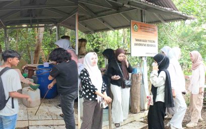Ecoenzyme Harvesting in the Forestry Department, University of Bengkulu: Collaboration Between Young Lecturers and HIMAPSIL
