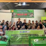 Lecturers from the Forestry Department (Forestry and Environmental Science Study Program) at the University of Bengkulu Train the Tanjung Dalam Village Community in Making Liquid Organic Fertilizer from Household Waste