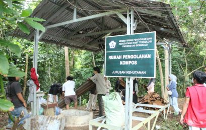Compost Harvesting from Dry Leaf Litter at the Forestry Department, University of Bengkulu