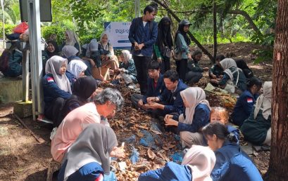 Lecturers from the Forestry Department of the University of Bengkulu Develop Maggot Cultivation to Reduce Campus Organic Waste