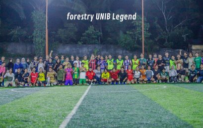 Mini Soccer: Routine sports activities for alumni of the Forestry UNIB in collaboration with Forestry students.