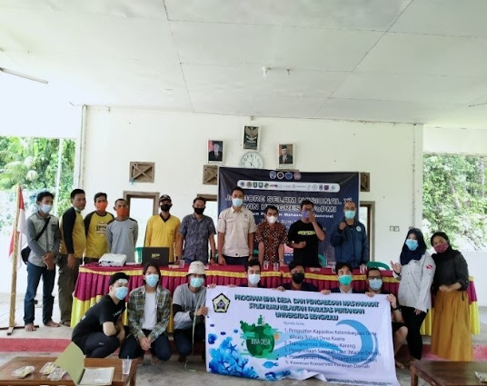 Strengthening the Capacity of POKDARWIS Kaana Village to Support the Development of Enggano Island Marine Tourism Village Strengthening the Capacity of POKDARWIS Kaana Village to Support the Development of Enggano Island Marine Tourism Village
