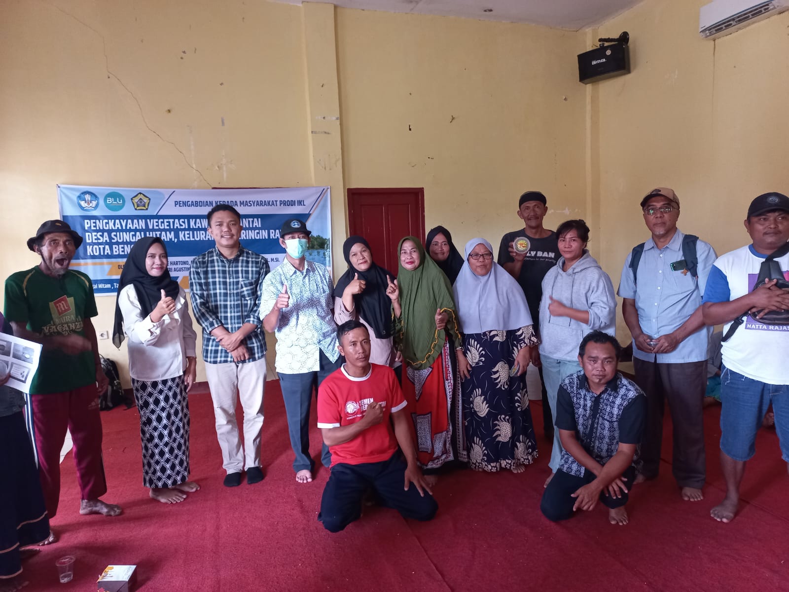 Community Service: Enrichment of Vegetation in the Coastal Area of Sungai Hitam, Bengkulu City Community Service: Enrichment of Vegetation in the Coastal Area of Sungai Hitam, Bengkulu City