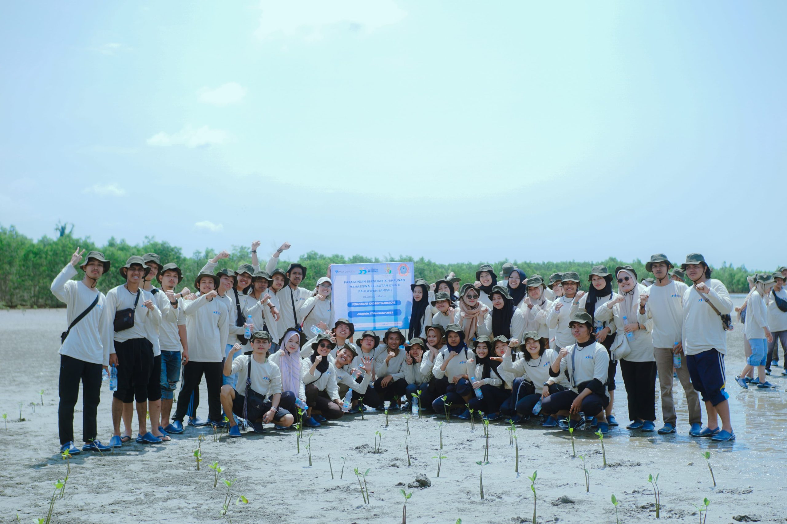 Beach Clean-Up and Planting 1000 Mangroves in Bengkulu City: Collaboration between PT. Paragon, The Marine Science Students Association (Himailka), and the Waste Heroes Community Beach Clean-Up and Planting 1000 Mangroves in Bengkulu City: Collaboration between PT. Paragon, The Marine Science Students Association (Himailka), and the Waste Heroes Community