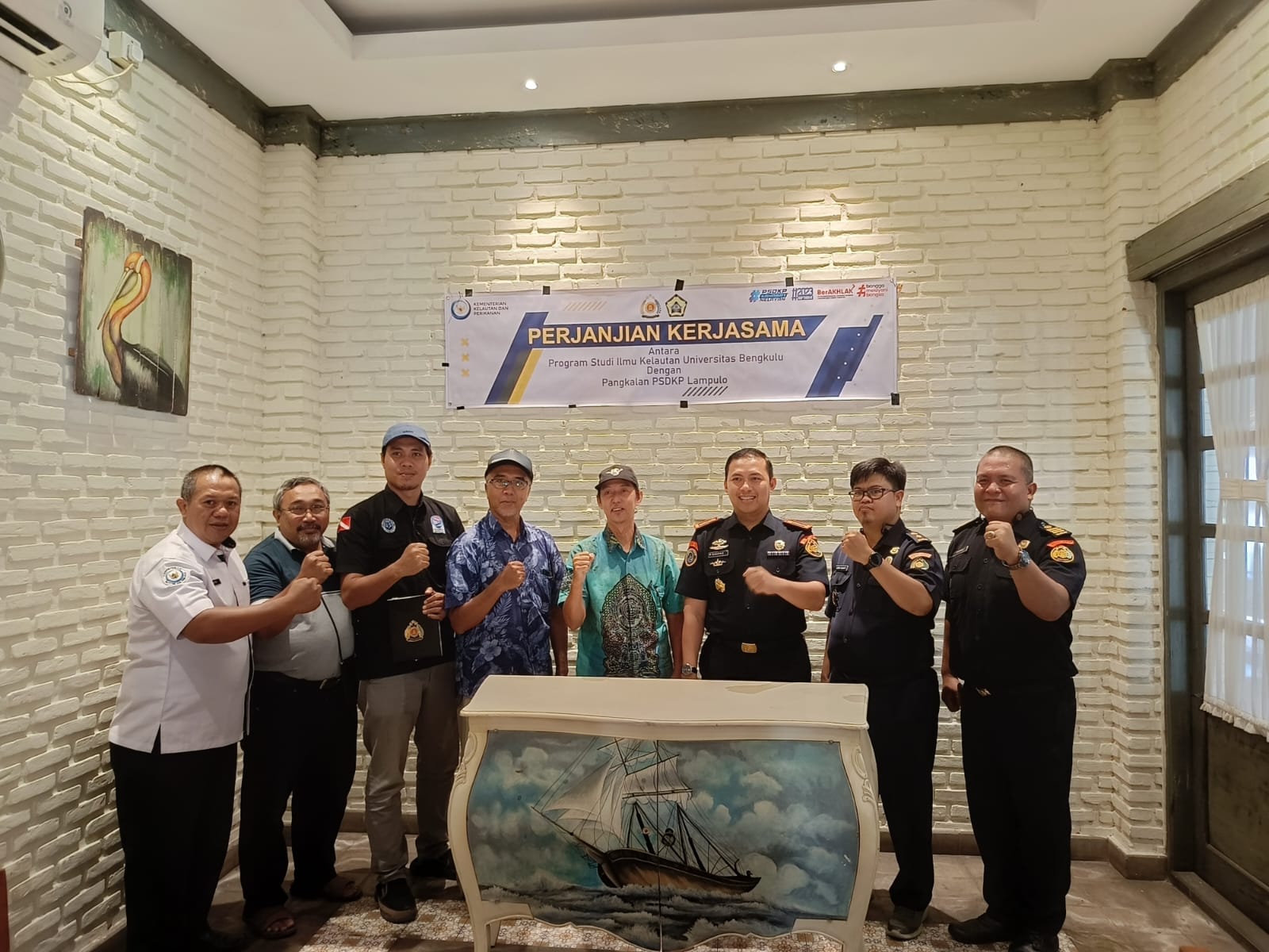 The Marine Science Study Program and the Lampulo Marine and Fisheries Resources Supervision Base (PSDKP) have agreed to a collaborative partnership The Marine Science Study Program and the Lampulo Marine and Fisheries Resources Supervision Base (PSDKP) have agreed to a collaborative partnership