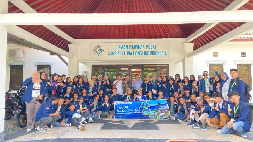 MARINE SCIENCE STUDENTS VISIT INDONESIA LONGLINE TUNA ASSOCIATION (ATLI) MARINE SCIENCE STUDENTS VISIT INDONESIA LONGLINE TUNA ASSOCIATION (ATLI)