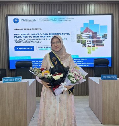Lecturer of Marine Science Study Program at University of Bengkulu Earns Doctoral Degree from Bogor Agricultural University