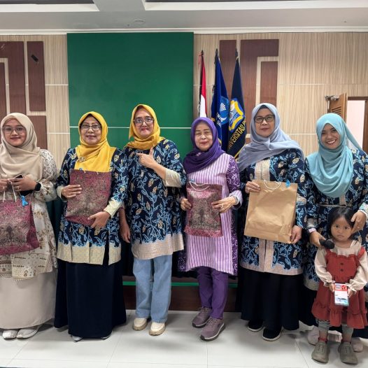 Marine Science Hosts Dharma Wanita Event at the Faculty of Agriculture, University of Bengkulu