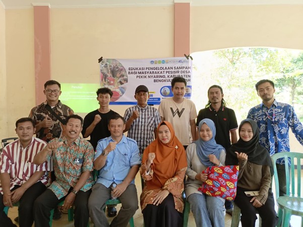 Marine Science Community Service Team of UNIB Conducts Waste Management Education in Pekik Nyaring Village Marine Science Community Service Team of UNIB Conducts Waste Management Education in Pekik Nyaring Village