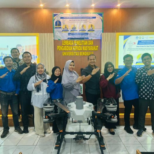 Marine Science Department Contributes to Successful University-wide Drone Technology Program: Public Lecture, Academic Collaboration, and Drone Demonstration