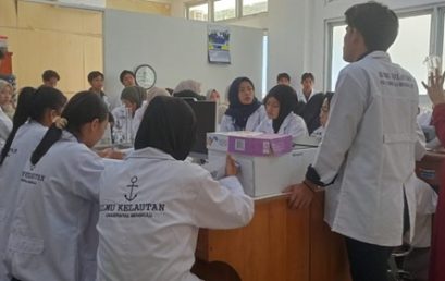 Enhancing Analytical Competence: Intensive Laboratory Practicum for Marine Biology Course