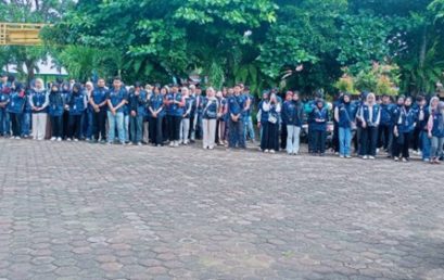 Activity of a Marine Science Lecturer as Field Supervisor for Thematic Community Service Program (KKN Tematik) in Kampung Melayu Sub-district