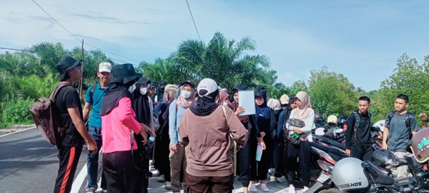 Exploring the Mangrove Ecosystem: Marine Science Students Conduct Field Practicum on Food Chains in Kampong Bahari