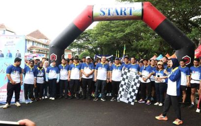 The University of Bengkulu together with the Ministry of Youth and Sports and the Indonesian House of Representatives held the “UNIB FUN RUN” sports event.