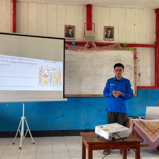 INTRODUCING GEOSPATIAL TECHNOLOGY FOR MAPPING AND DIGITALIZING SEAGRASS ECOSYSTEM DATA IN KAHYAPU VILLAGE, ENGGANO ISLAND