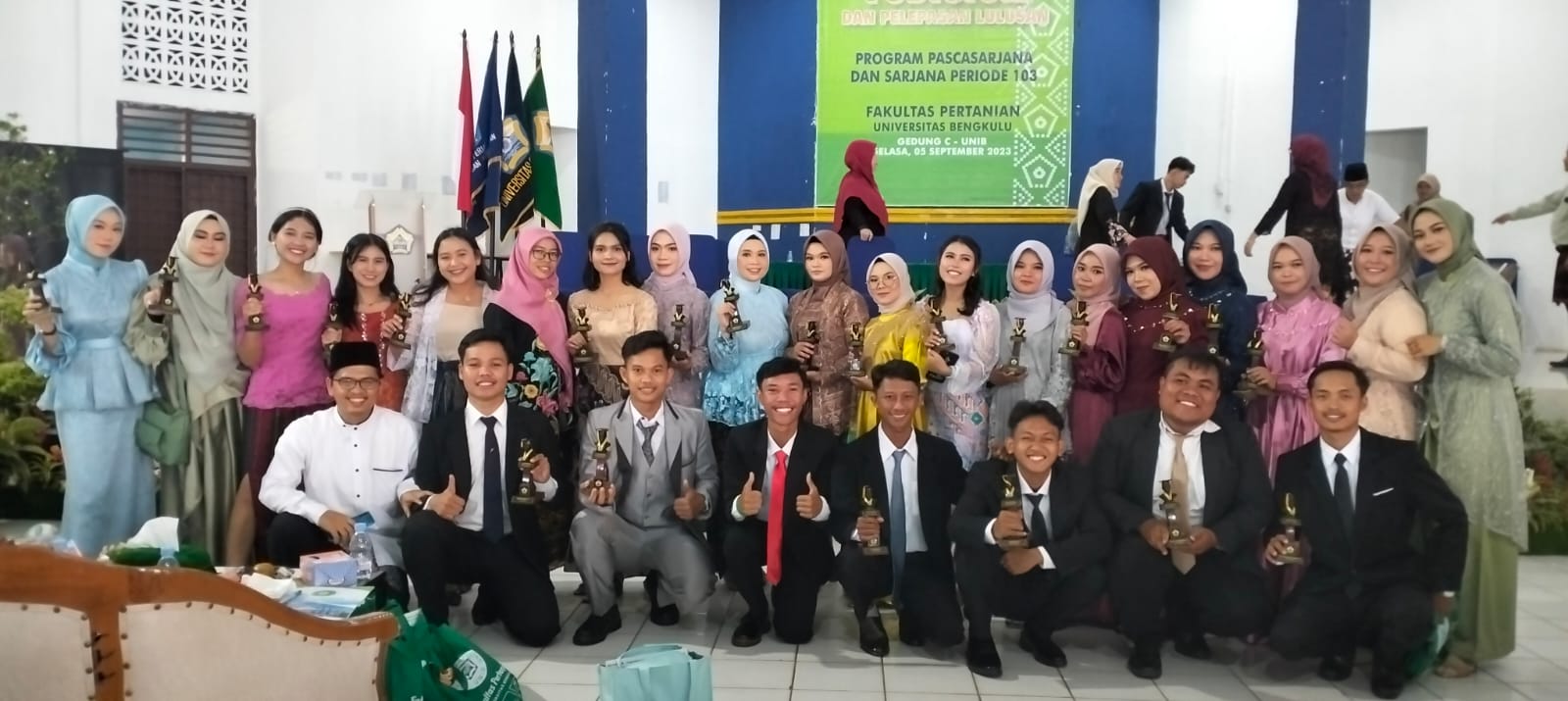 YUDISIUM PRODI PROTEKSI TANAMAN PERIODE 103 YUDISIUM PRODI PROTEKSI TANAMAN PERIODE 103