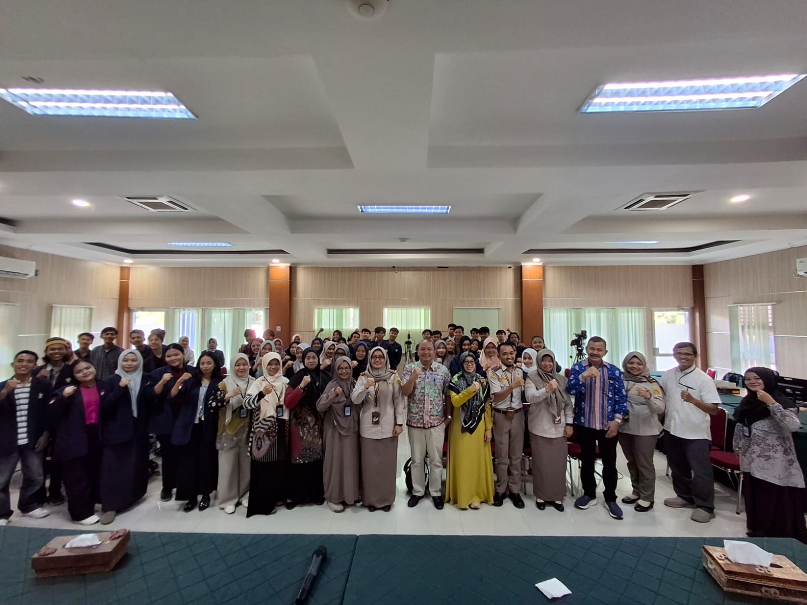 GUEST LECTURE XIV: KEBIJAKAN PERLINDUNGAN TANAMAN DAN KARANTINA GUEST LECTURE XIV: KEBIJAKAN PERLINDUNGAN TANAMAN DAN KARANTINA