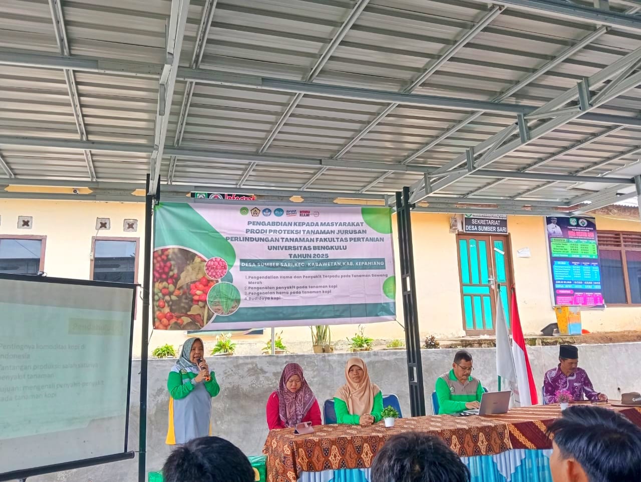 UNIVERSITY OF BENGKULU LECTURERS INTRODUCE COFFEE PLANT DISEASES TO FARMERS IN SUMBER SARI VILLAGE UNIVERSITY OF BENGKULU LECTURERS INTRODUCE COFFEE PLANT DISEASES TO FARMERS IN SUMBER SARI VILLAGE