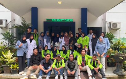 MAHASISWA SAINS PERKOPIAN UNIVERSITAS PAT PETULAI KUNJUNGI LABORATORIUM PROTEKSI TANAMAN FP UNIB