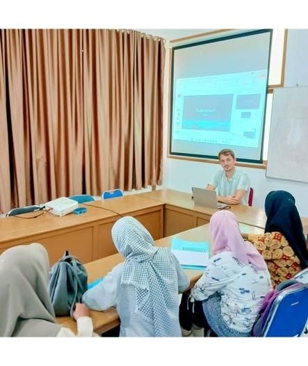 PLANT PROTECTION ENGLISH CLUB GELAR SHARING SESSION BERSAMA JASPER HESLING DARI WAGENINGEN UNIVERSITY