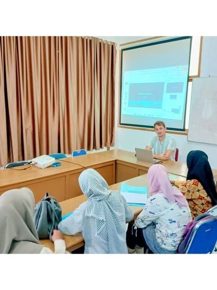 PLANT PROTECTION ENGLISH CLUB GELAR SHARING SESSION BERSAMA JASPER HESLING DARI WAGENINGEN UNIVERSITY