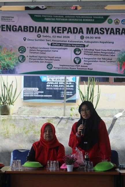 TIM DOSEN PROTEKSI TANAMAN UNIB KENALKAN TEKNOLOGI BIOFUNGISIDA CHITOSAN UNTUK PENGENDALIAN PENYAKIT TANAMAN CABAI DI KEPAHIANG