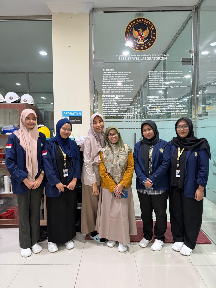 KETUA JURUSAN PERLINDUNGAN TANAMAN UNIB LAKUKAN MONITORING MAHASISWA MAGANG DI BKHIT LAMPUNG