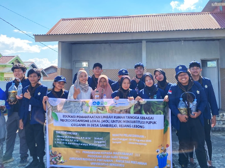 University of Bengkulu Team Educates Sambirejo Community on Turning Household Waste into Local Microorganisms