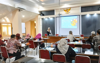 Doctoral Program in Agricultural Science Holds Doctoral Research Progress Seminar I on the Potential of Local Microorganisms to Support Forage Production