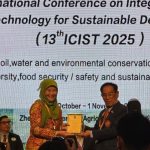 Prof. Nanik Setyowati received  AATSEA Award 2025 in Education and Research