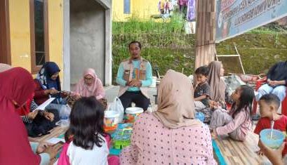 Doctoral Students Conduct Community Service to Support MSMEs in Bengkulu City