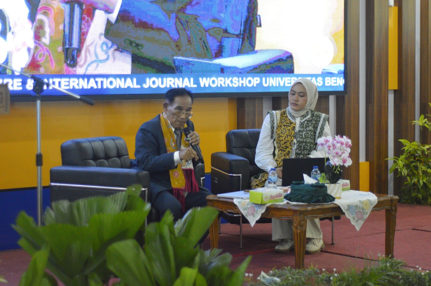 PSDIP sends Students and Professors to attend International Public Lecture and Workshop