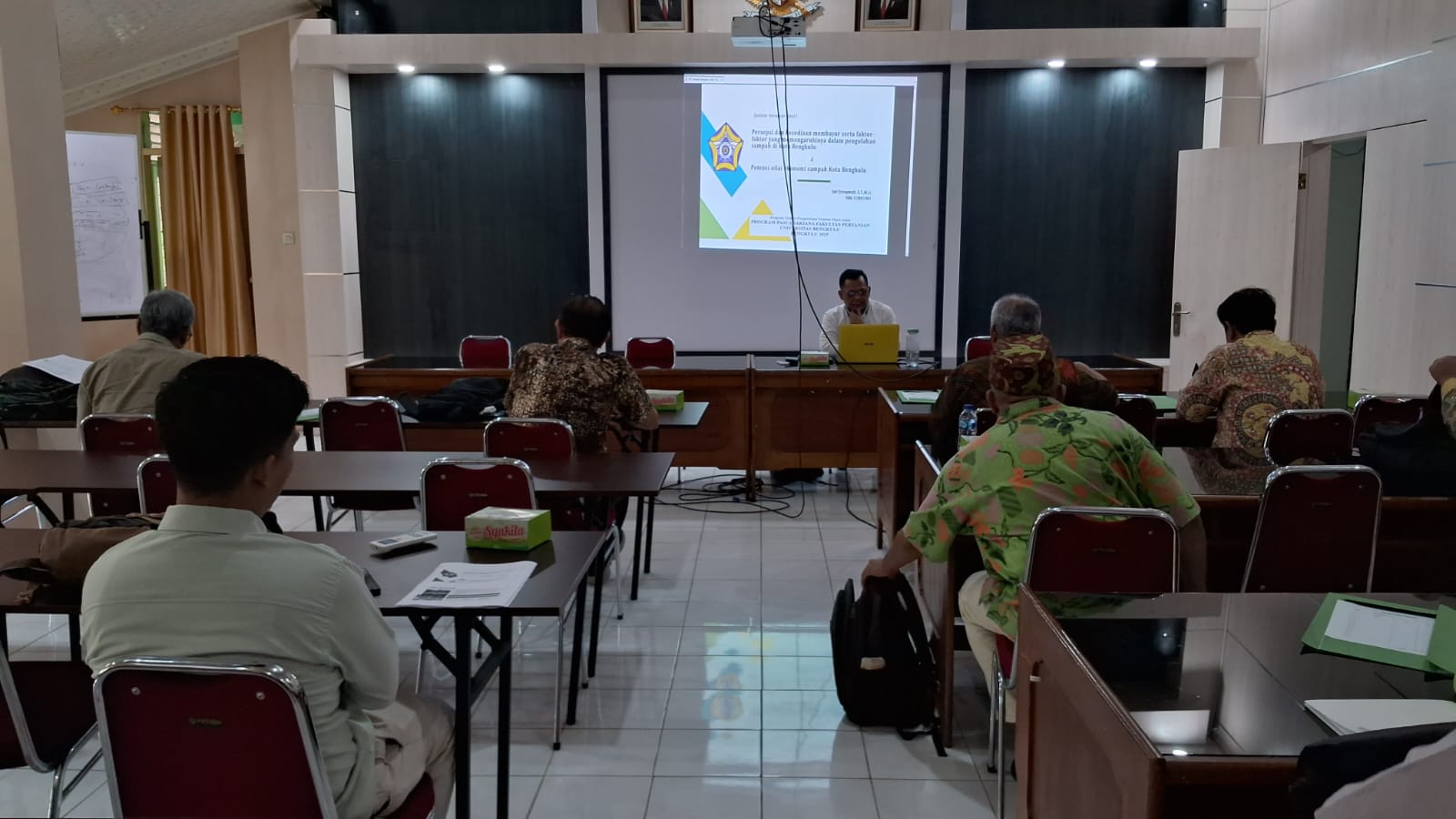 Seminar Hasil 1 – (E3B021001) Defi Ermayendri Seminar Hasil 1 – (E3B021001) Defi Ermayendri